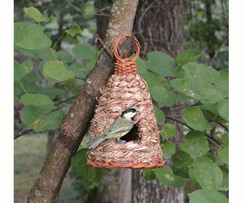 Songbird Essentials Roosting Pocket Hive Hanging Grass